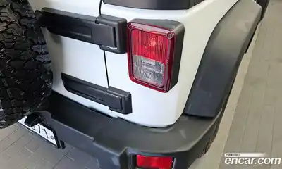 Jeep Wrangler 2017 3.6 автомат (гидро), миниатюра 9