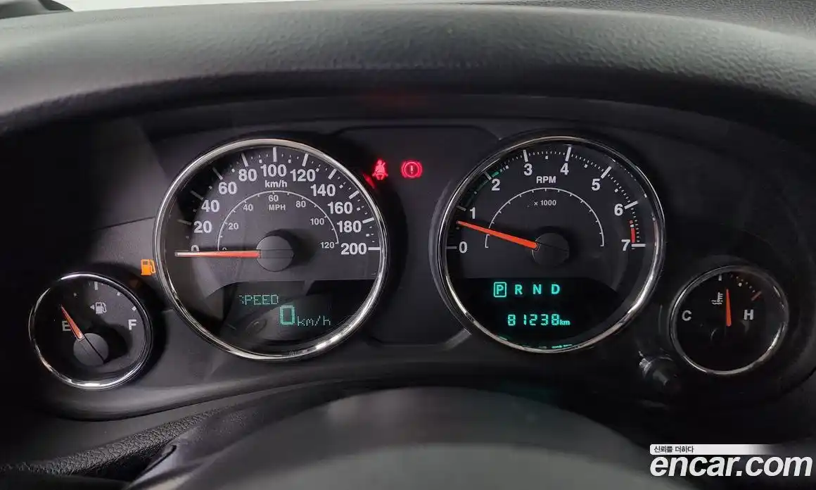 Jeep Wrangler 2016 3.6 автомат (гидро), фото 8