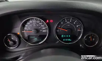 Jeep Wrangler 2016 3.6 автомат (гидро), миниатюра 8
