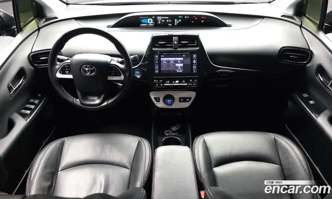 Toyota Prius 2018 1.8 автомат (гидро), фото 7 Toyota Prius 2018 1.8 автомат (гидро), фото 7