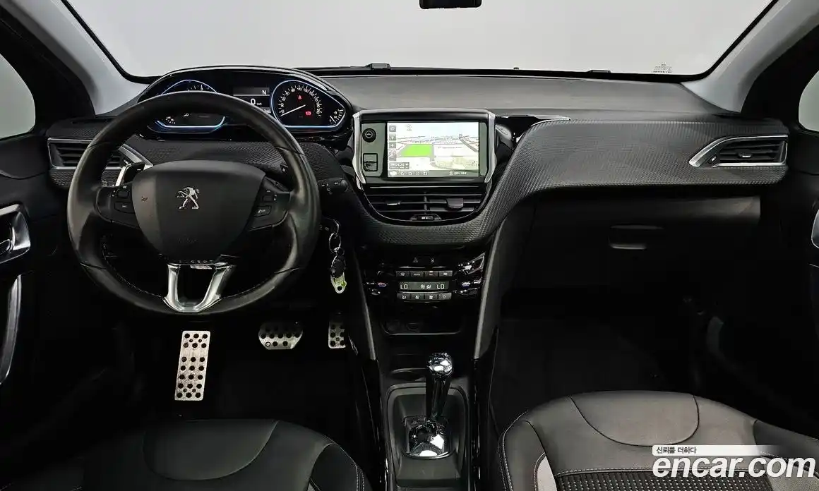 Peugeot 2008 2017 1.6 автомат (гидро), фото 7