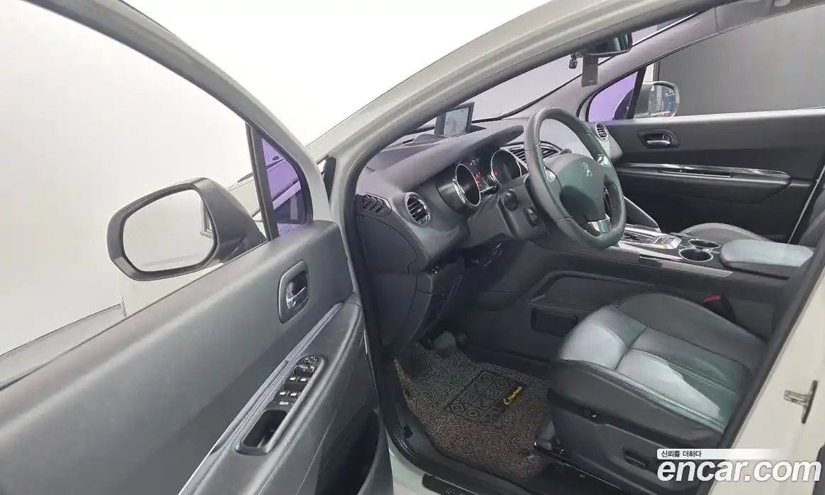 Peugeot 3008 2014 2.0 автомат (гидро), фото 13