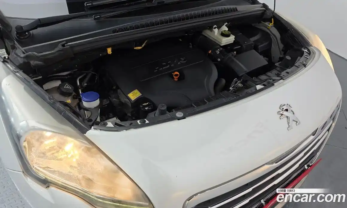 Peugeot 3008 2014 2.0 автомат (гидро), фото 6