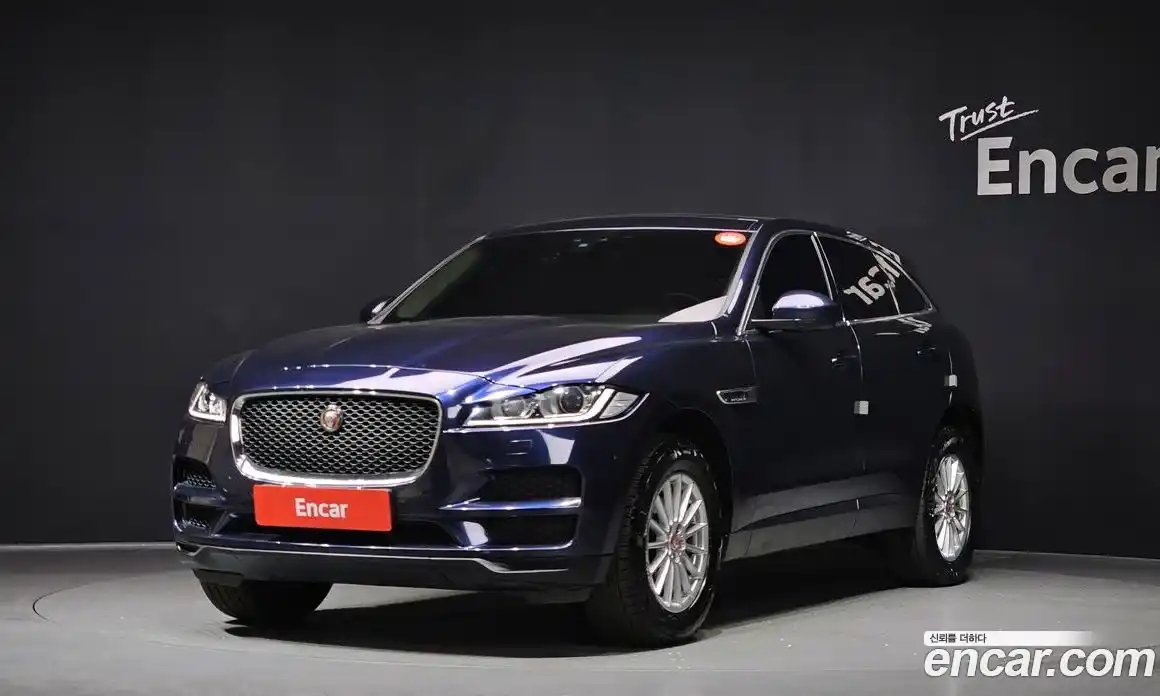 Jaguar F-Pace 2018 2.0 автомат (гидро), фото 1 Jaguar F-Pace 2018 2.0 автомат (гидро), фото 1