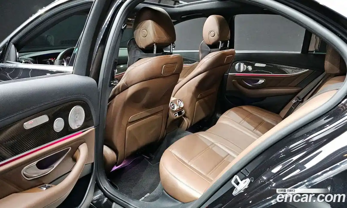 Mercedes-Benz E-Class 2018 4.0 автомат (гидро), фото 15