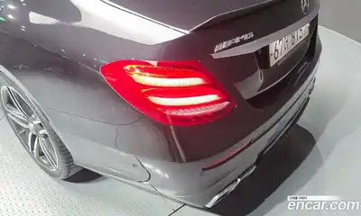 Mercedes-Benz E-Class 2018 4.0 автомат (гидро), миниатюра 9