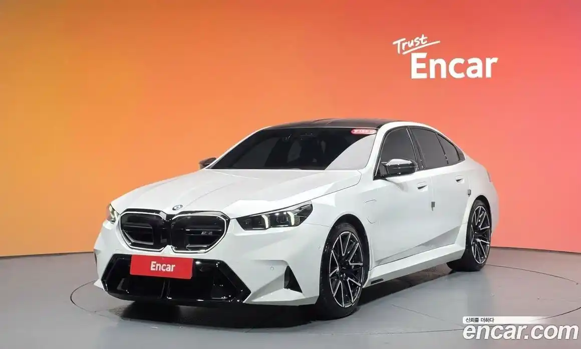 BMW M5 2025 4.4 автомат (гидро), фото 36