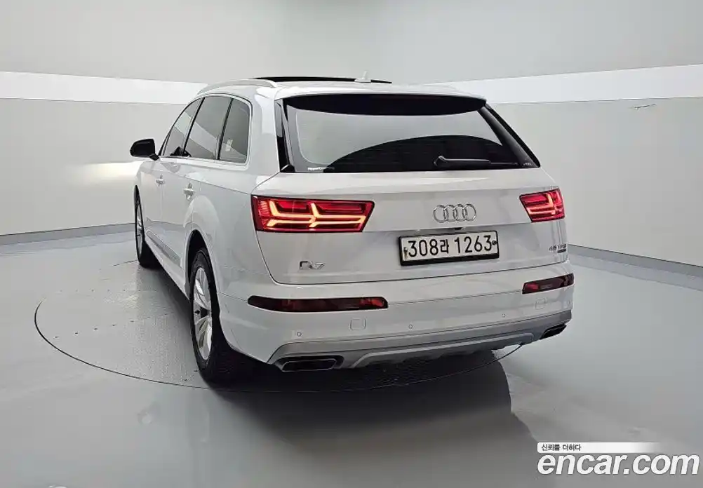 Audi Q7 2019 2.0 автомат (гидро), фото 3