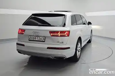 Audi Q7 2019 2.0 автомат (гидро), миниатюра 4