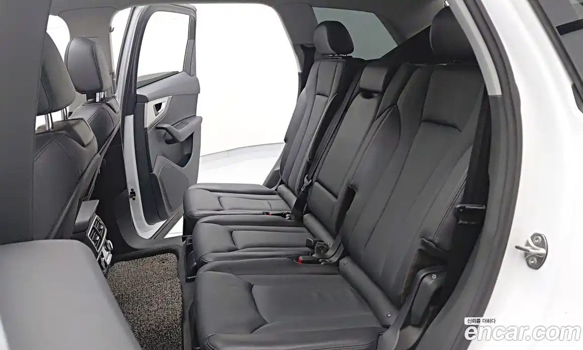 Audi Q7 2019 2.0 автомат (гидро), фото 6