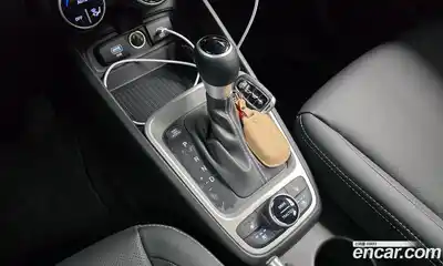 Hyundai Venue 2025 1.6 автомат (гидро), миниатюра 12