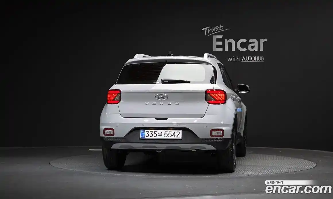 Hyundai Venue 2025 1.6 автомат (гидро), фото 4