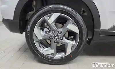 Hyundai Venue 2025 1.6 автомат (гидро), миниатюра 5
