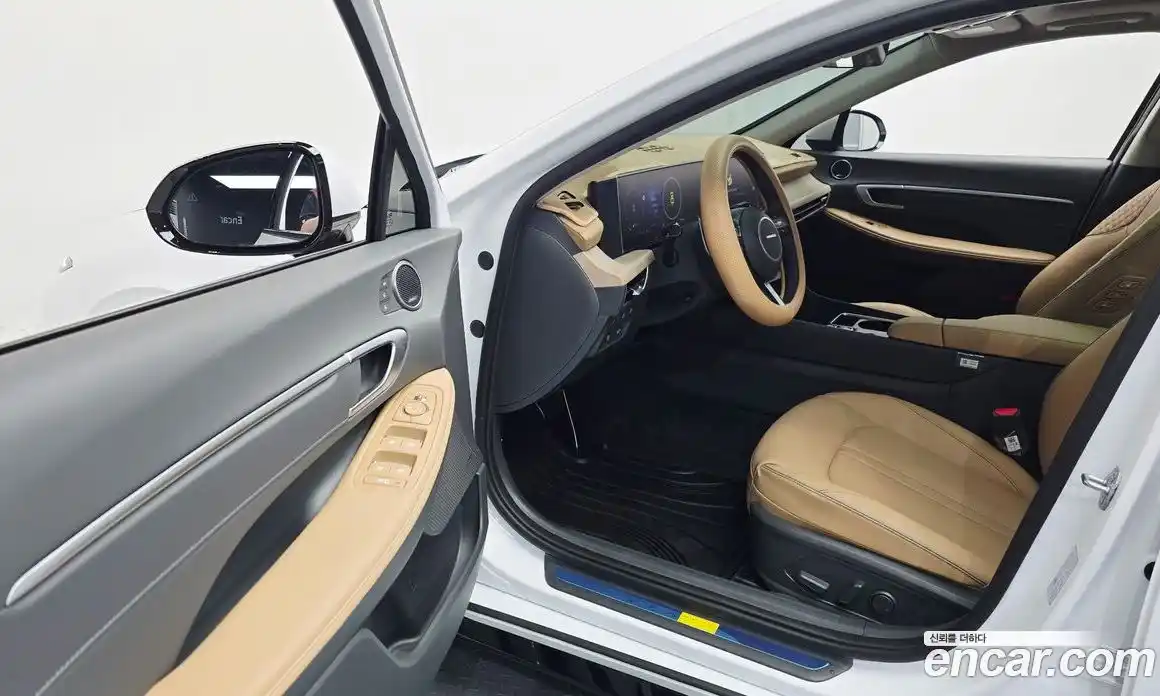 Hyundai Sonata 2025 2.0 автомат (гидро), фото 13