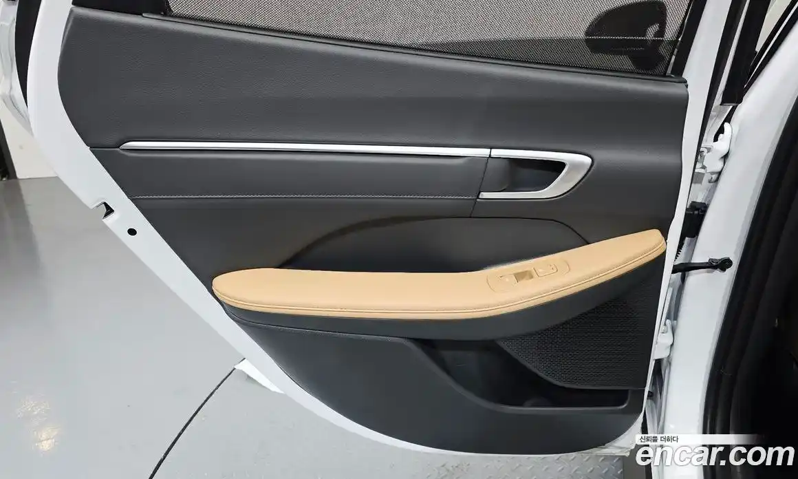 Hyundai Sonata 2025 2.0 автомат (гидро), фото 15