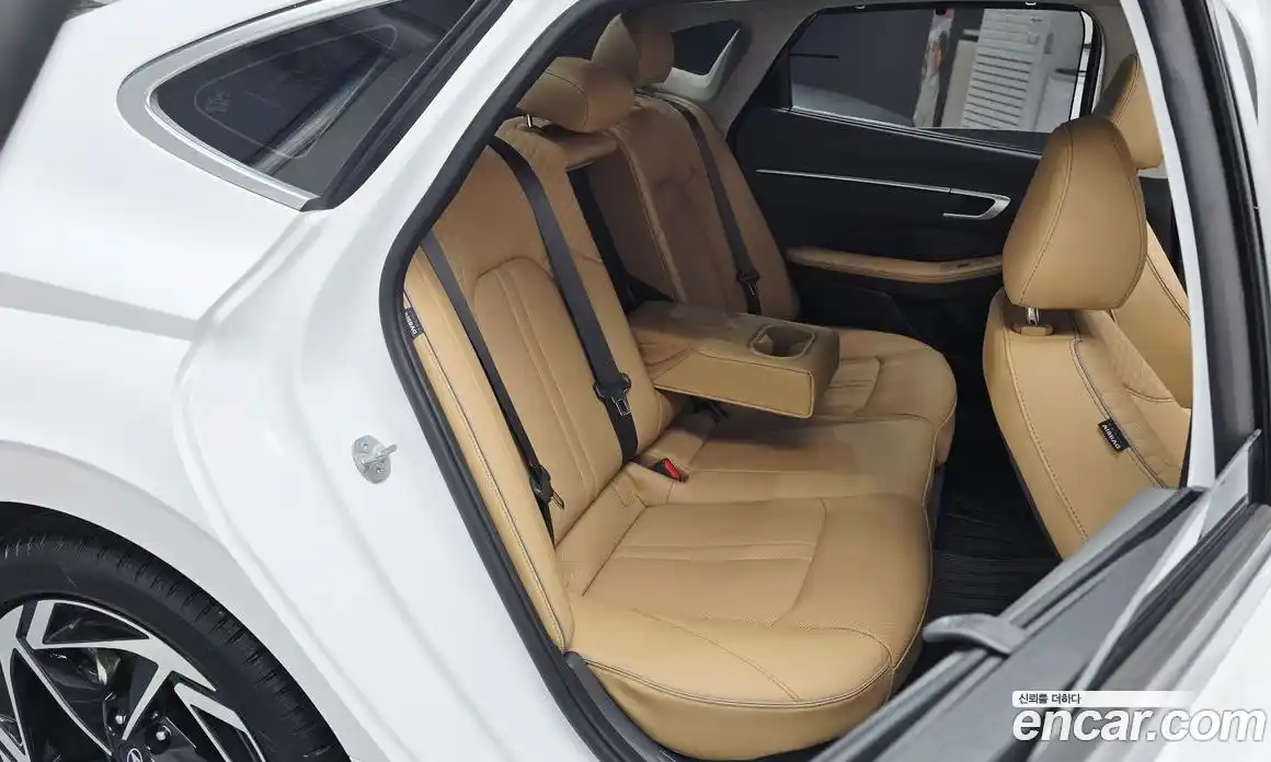 Hyundai Sonata 2025 2.0 автомат (гидро), фото 17
