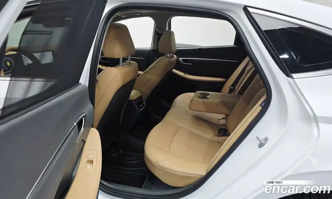 Hyundai Sonata 2025 2.0 автомат (гидро), фото 18