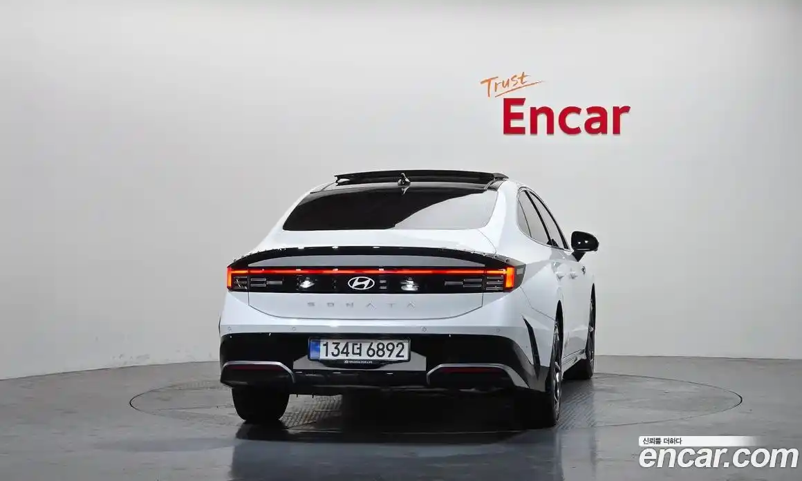 Hyundai Sonata 2025 2.0 автомат (гидро), фото 4