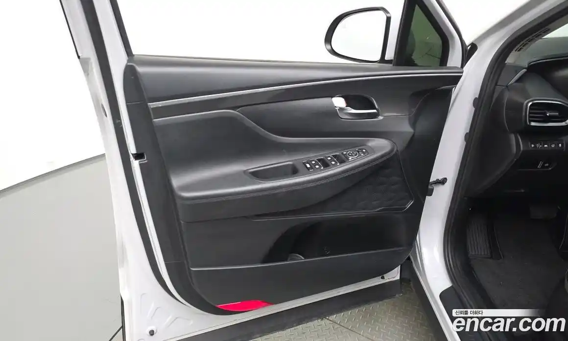 Hyundai Santa Fe 2022 2.2 автомат (гидро), фото 13