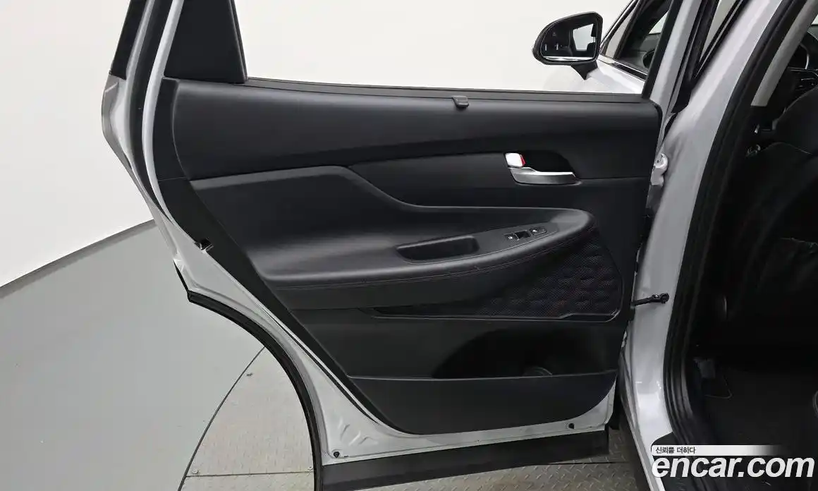 Hyundai Santa Fe 2022 2.2 автомат (гидро), фото 14