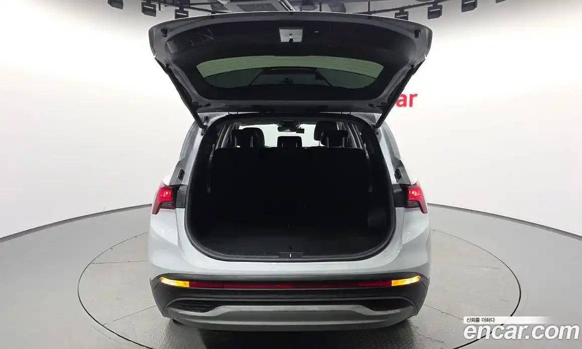 Hyundai Santa Fe 2022 2.2 автомат (гидро), фото 25