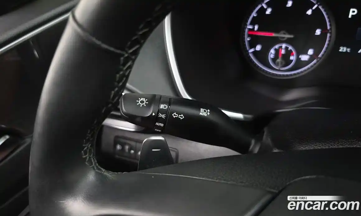 Hyundai Santa Fe 2022 2.2 автомат (гидро), фото 28