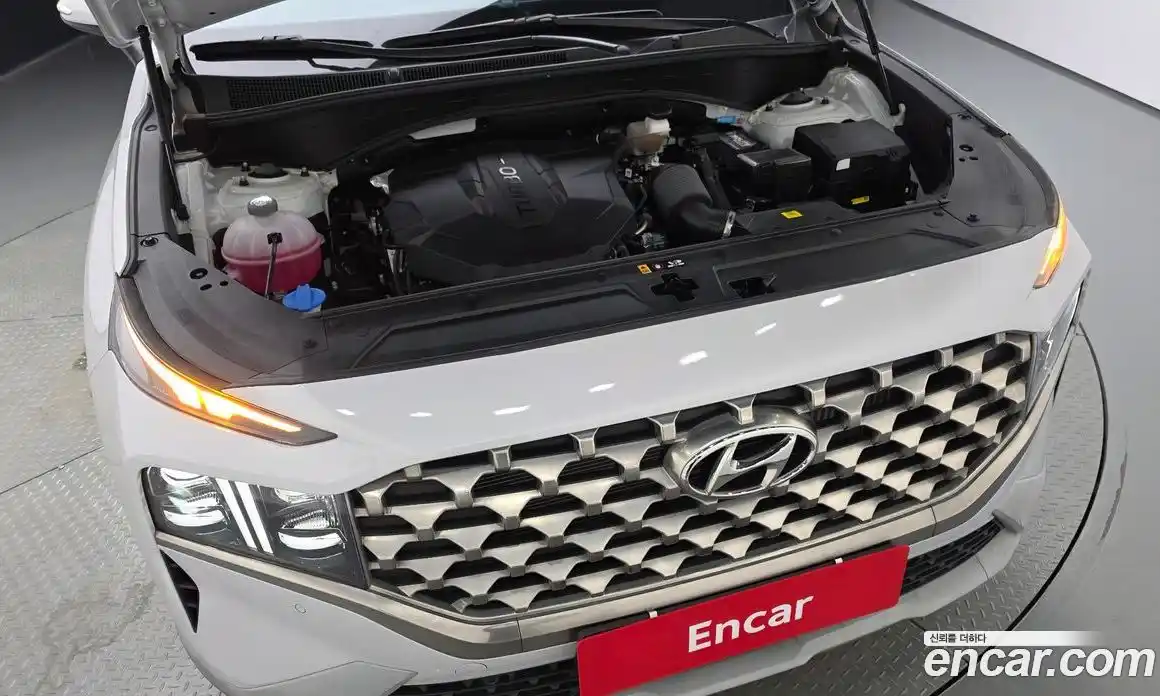 Hyundai Santa Fe 2022 2.2 автомат (гидро), фото 5