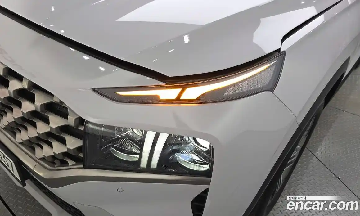 Hyundai Santa Fe 2022 2.2 автомат (гидро), фото 7