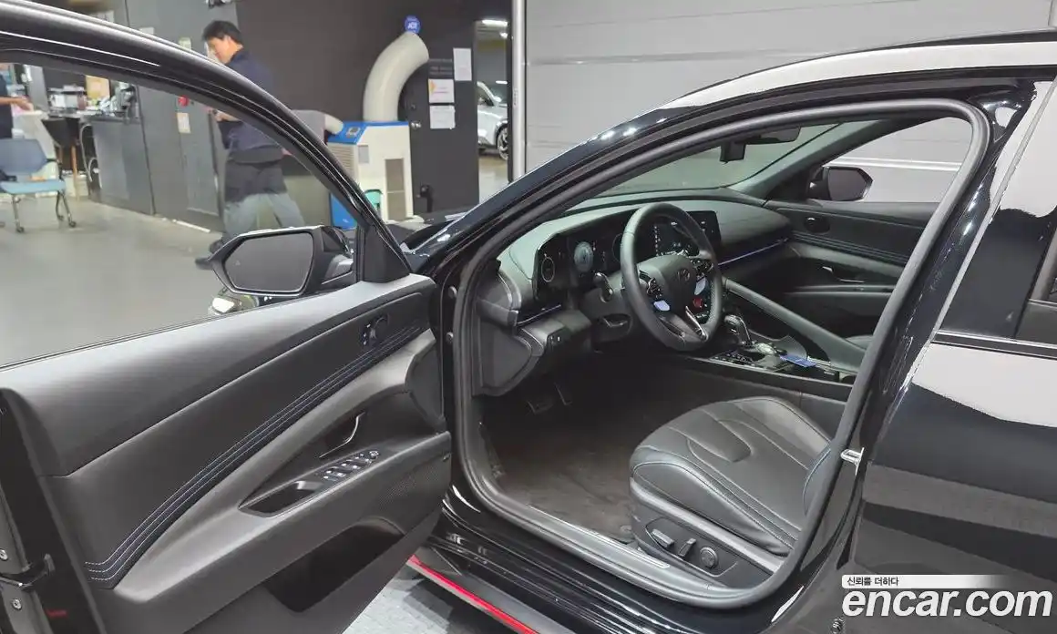 Hyundai Avante 2024 2.0 автомат (гидро), фото 13