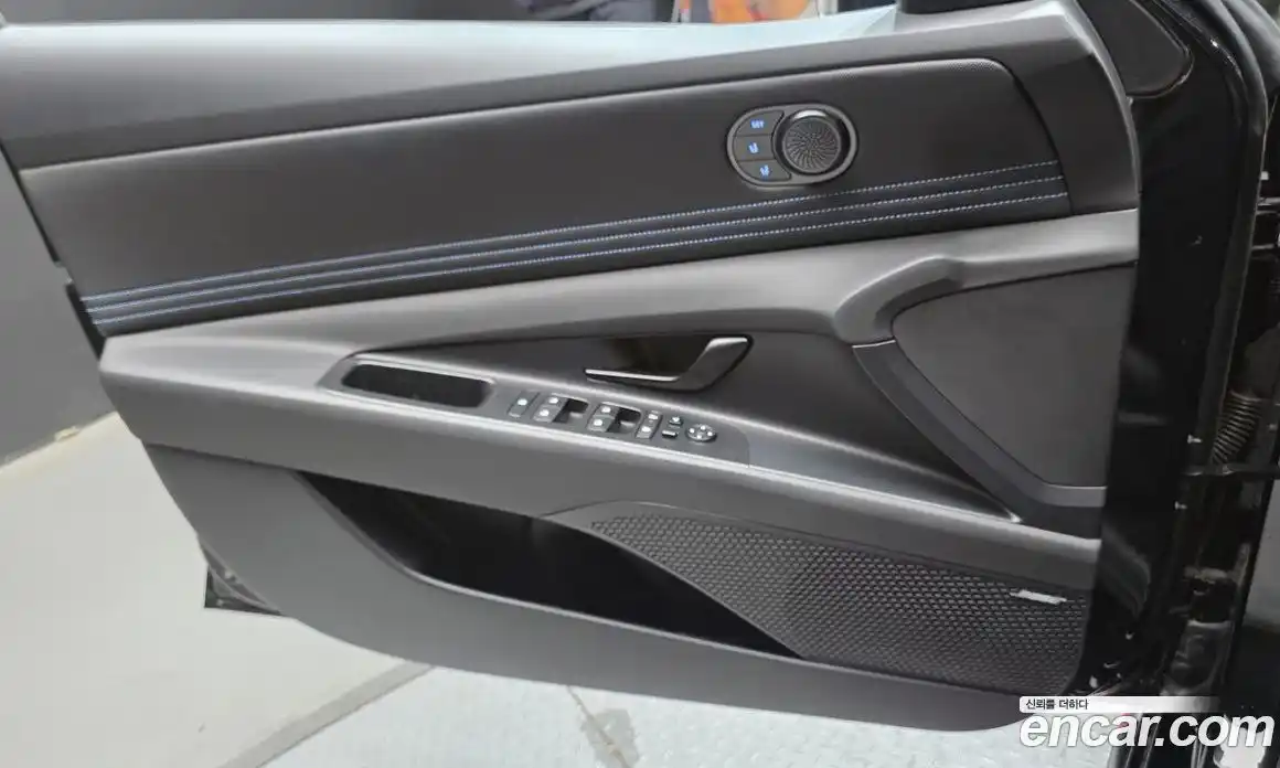 Hyundai Avante 2024 2.0 автомат (гидро), фото 14