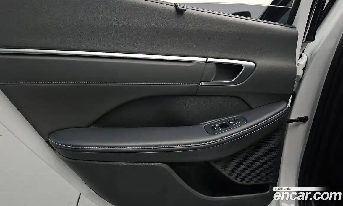 Hyundai Sonata 2022 2.0 автомат (гидро), фото 15