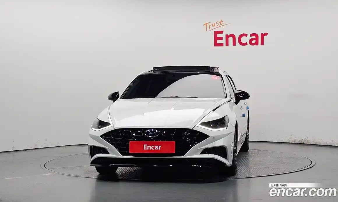 Hyundai Sonata 2022 2.0 автомат (гидро), фото 3