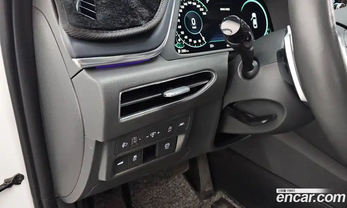 Hyundai Sonata 2022 2.0 автомат (гидро), фото 32