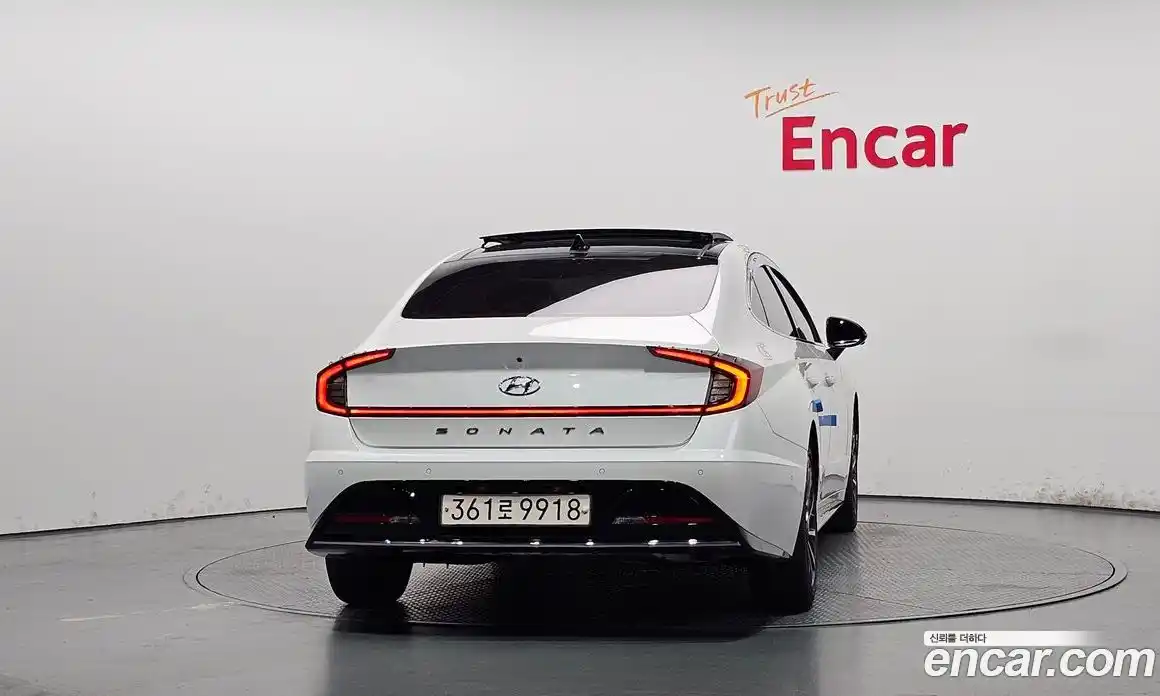 Hyundai Sonata 2022 2.0 автомат (гидро), фото 4