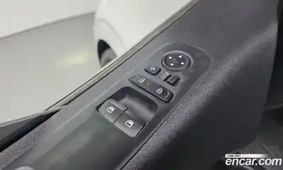 Hyundai Staria 2024 2.2 автомат (гидро), миниатюра 12
