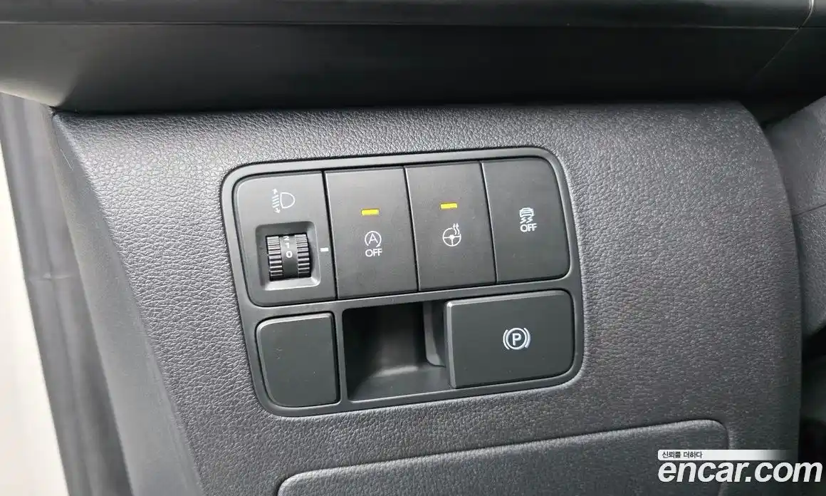 Hyundai Staria 2024 2.2 автомат (гидро), фото 13
