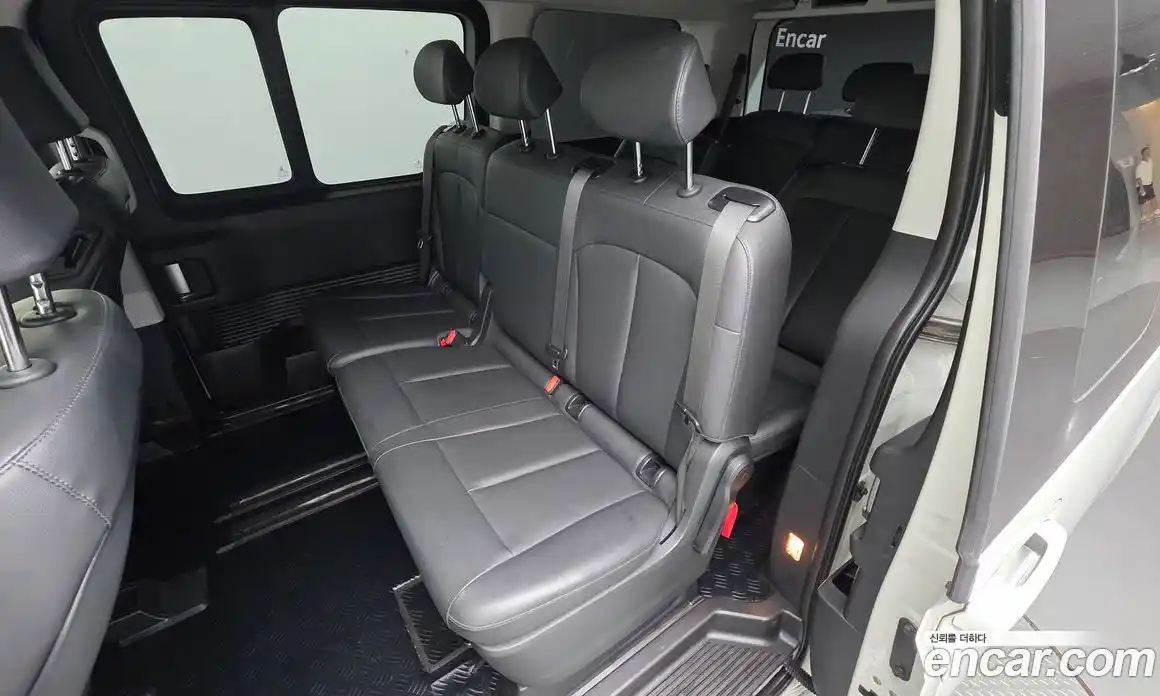 Hyundai Staria 2024 2.2 автомат (гидро), фото 18