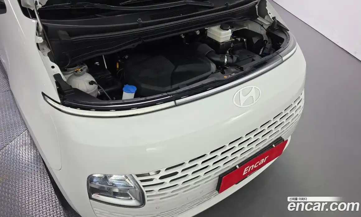 Hyundai Staria 2024 2.2 автомат (гидро), фото 6
