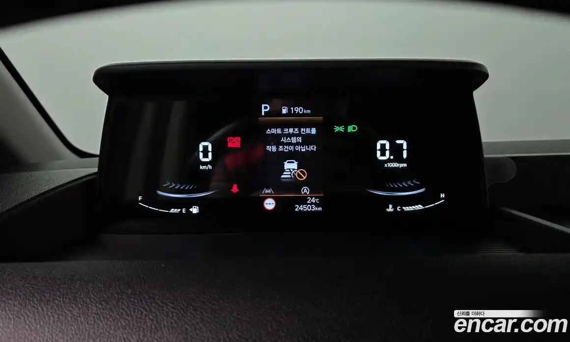 Hyundai Staria 2024 2.2 автомат (гидро), фото 8