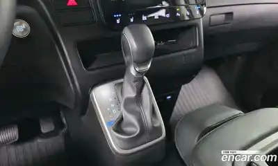 Hyundai Staria 2024 2.2 автомат (гидро), миниатюра 9