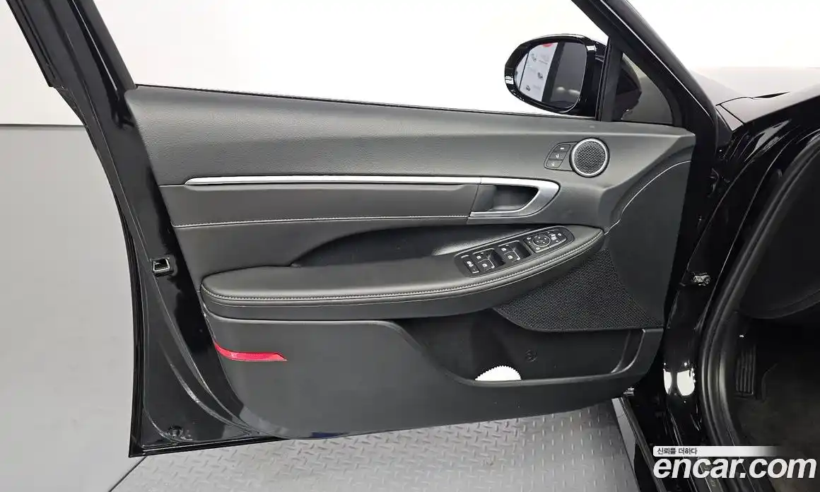 Hyundai Sonata 2024 2.0 автомат (гидро), фото 14