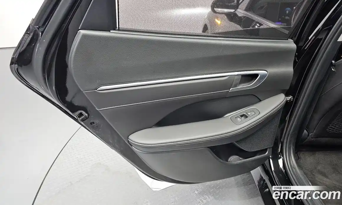 Hyundai Sonata 2024 2.0 автомат (гидро), фото 15