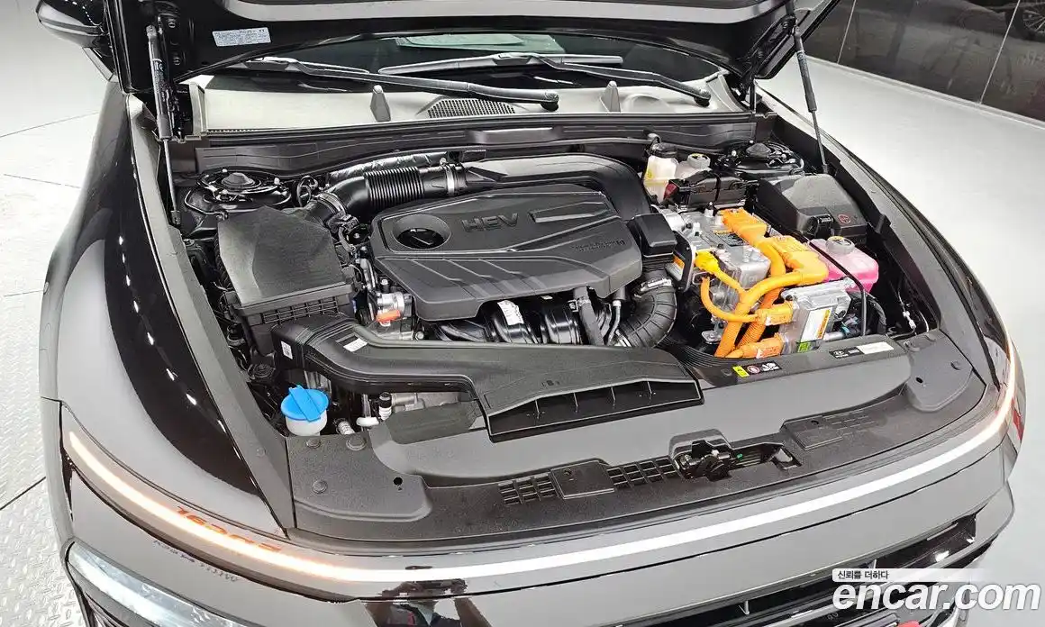 Hyundai Sonata 2024 2.0 автомат (гидро), фото 6