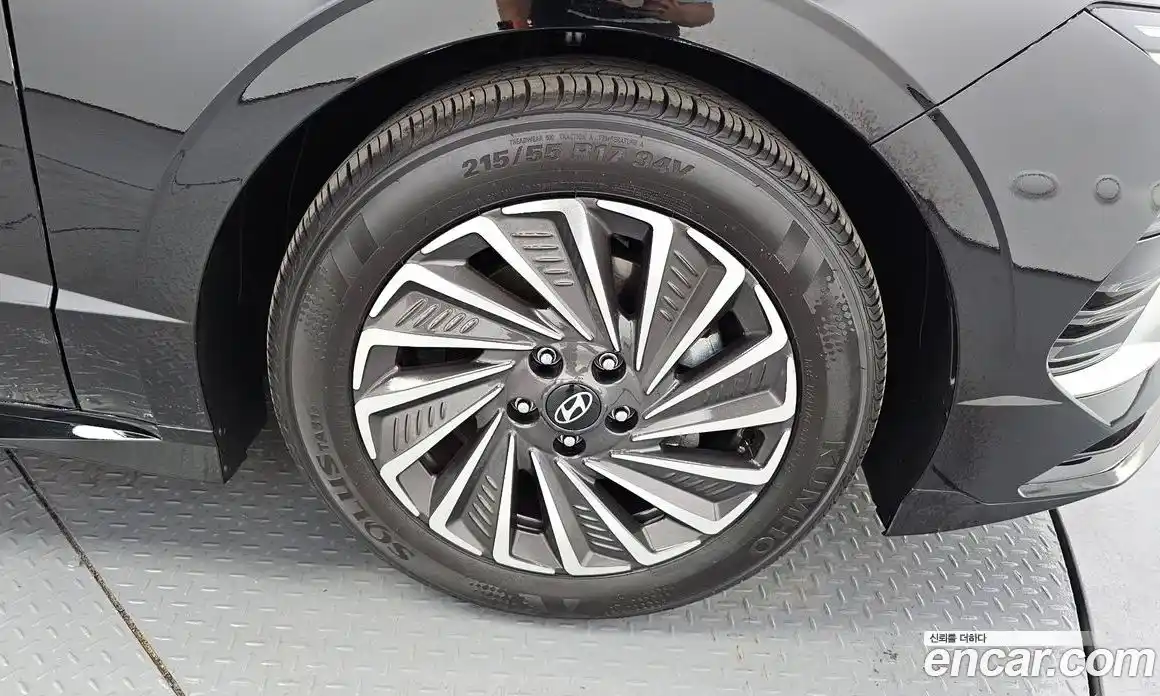 Hyundai Sonata 2024 2.0 автомат (гидро), фото 7