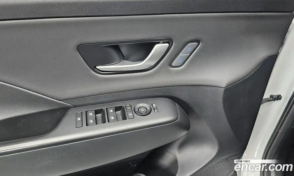 Hyundai Kona 2024 1.6 автомат (гидро), фото 11