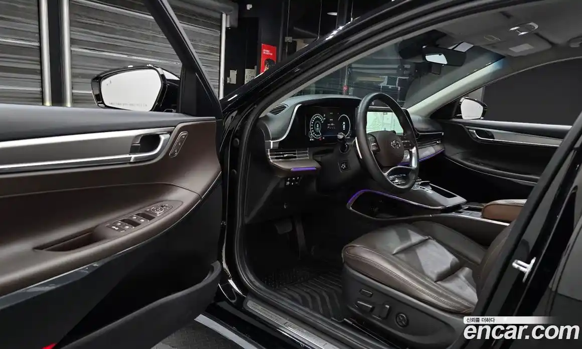 Hyundai Grandeur 2020 2.5 автомат (гидро), фото 13