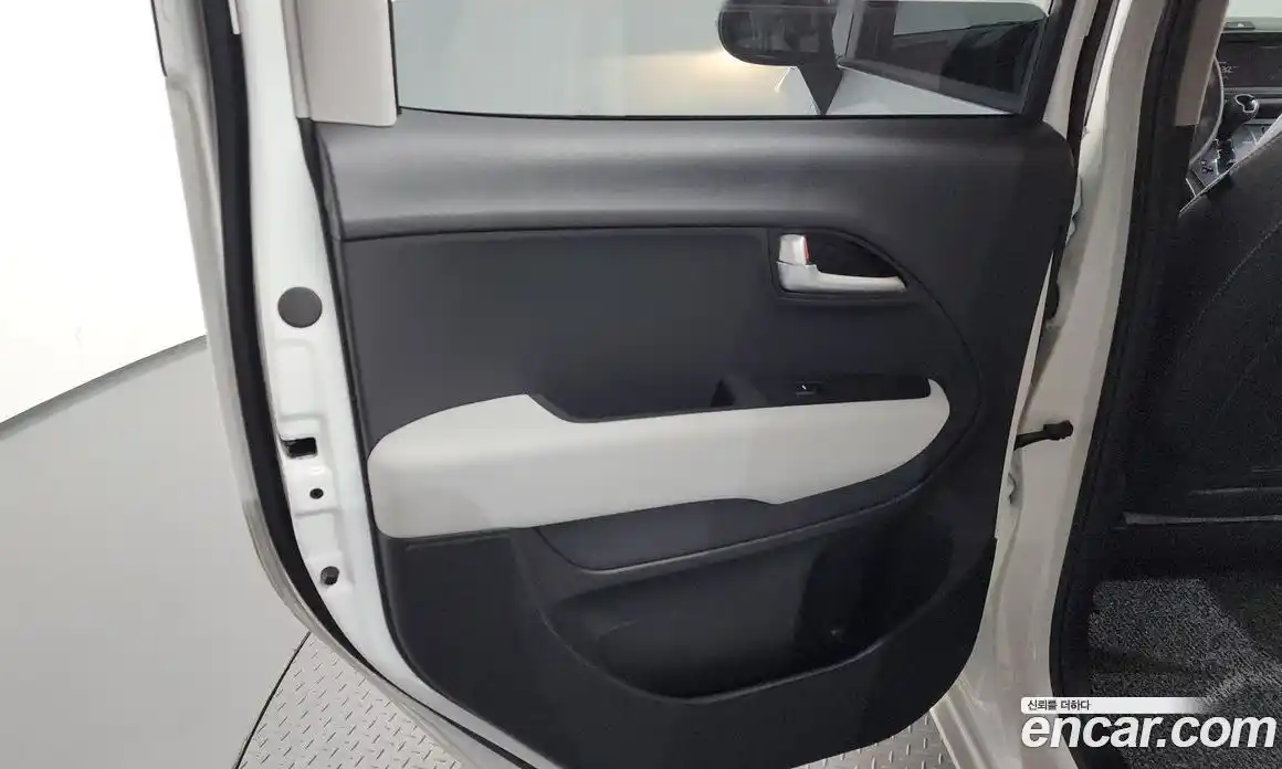 Kia Ray 2025 1.0 автомат (гидро), фото 14