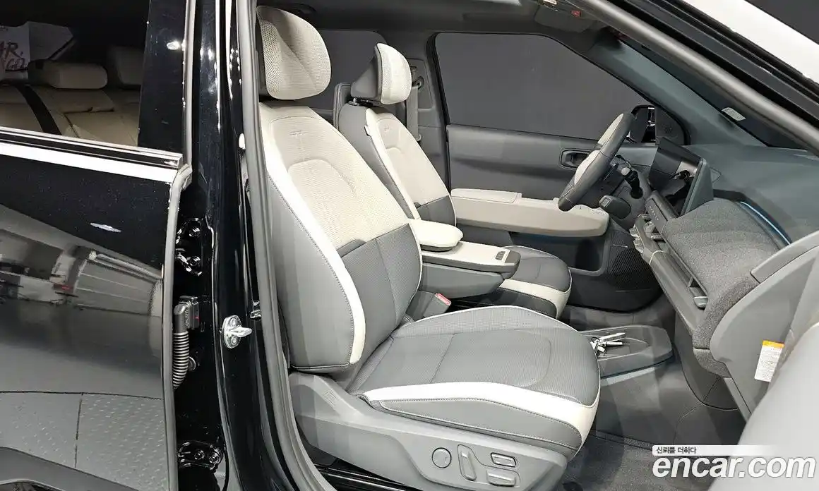 Kia EV3 2025 0.2 автомат (гидро), фото 17