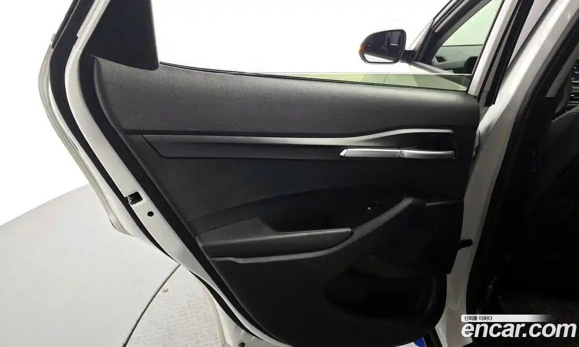 Kia Seltos 2025 1.6 автомат (гидро), фото 15