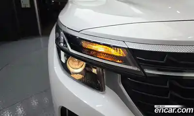 Kia Seltos 2025 1.6 автомат (гидро), миниатюра 8